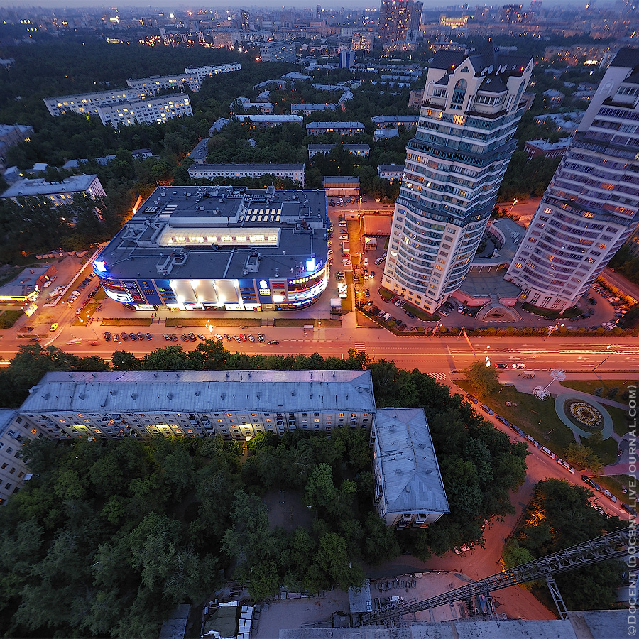Бирюзова 41